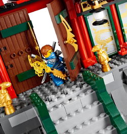 Battle for ninjago city 70728 top