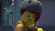 Ninjago–Papergirl–10’09”