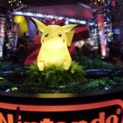 E3 2000 Pikachu Statue