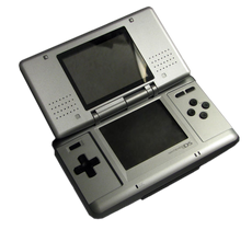 Nintendo DSi XL, Nintendo DS Wiki