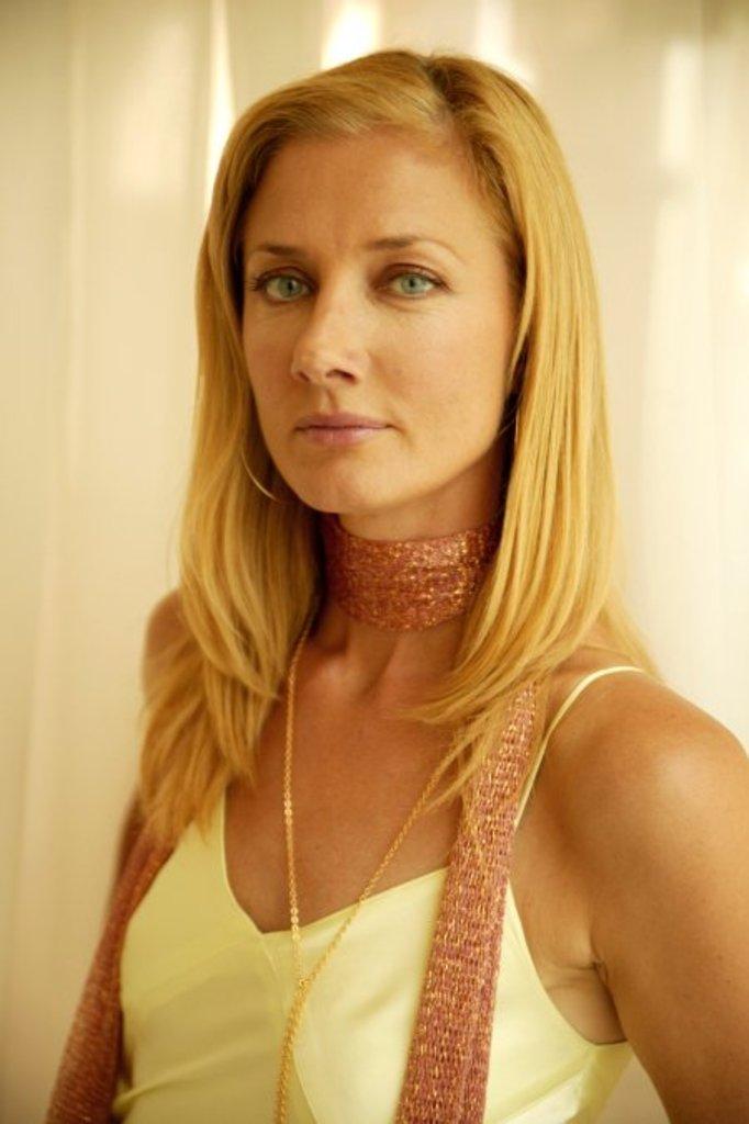 Joely Richardson as Julia McNamara