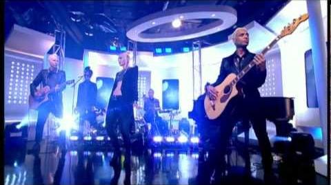 No_Doubt_-_Settle_Down_acoustic_(ITV1_This_Morning,_2012)