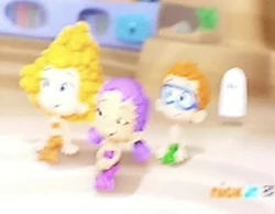 2013-10-27 2000pm Bubble Guppies