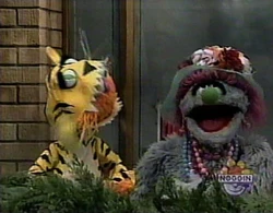 Yellow flower screenbug