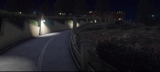 CLean Manor Driveway