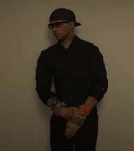 Dax as a Ravens hangie 2025