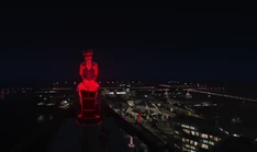 Boom Boom on the red light of the bridge