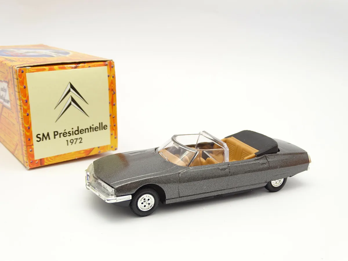 586Y Vintage Norev Plastique 187 France Citroën SM