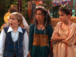 NRDD.Ye.Olde.Hand.Holde