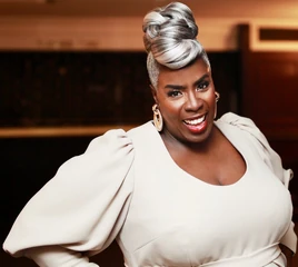 Karen-g-pose2-at-rah