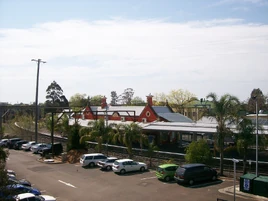 1280px-Springwood railway station