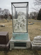 A photo of Inez's statue