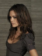 SummerRoberts-S4-2.jpg (389 KB)