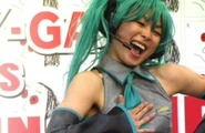Yumiko cosplaying as Hatsune Miku