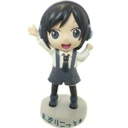 Apricot* 10cm figurine based on her ZIGG-ZAGG dance cover