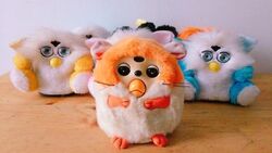 レア希少⭐️トンクリtonkuriファービーピンク白papara Furby昭和 レア希少⭐️トンクリtonkuriファービーピンク白papara Furby昭和