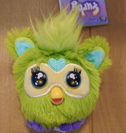 Furby 緑色ぬいぐるみ Furby 緑色ぬいぐるみ