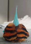 Ty-Bee with closed ears