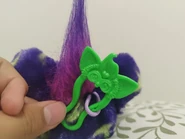 Trick-Ee's backpack clip