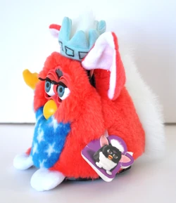 アメリカ限定の「PATRIOTIC FURBY」（自由の女神バージョン） il_1080xN.3223582043_3vuz.jpg