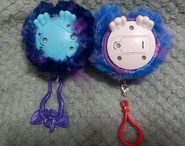 The bottom of the official and fake