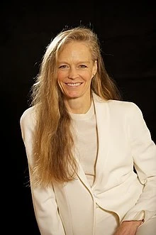 Suzy Amis | Oklahoma Wiki | Fandom
