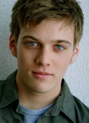 jake abel percy jackson sea of monsters