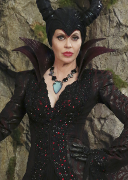 Maleficent Once Upon A Time Es War Einmal Wiki Fandom