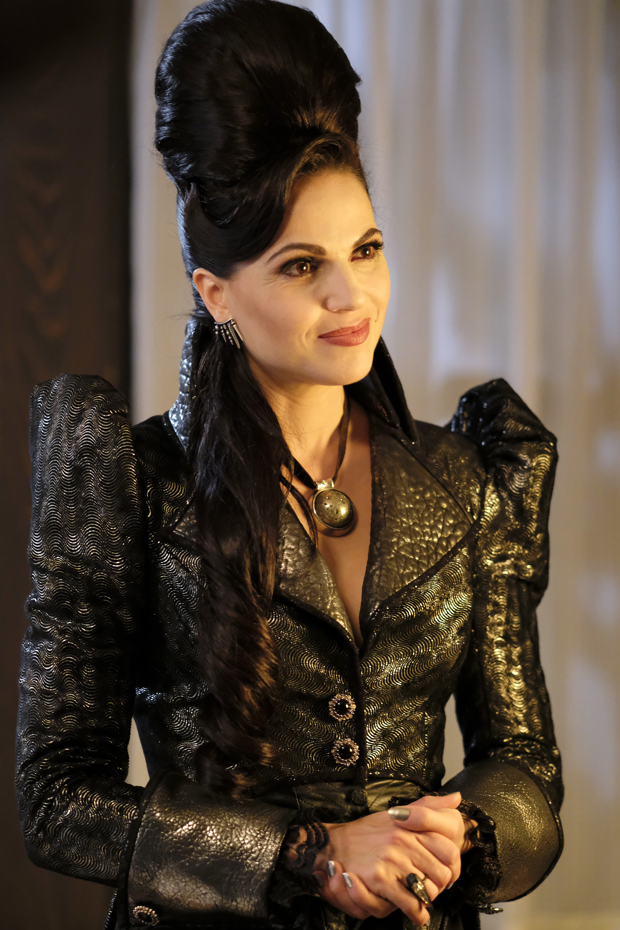 evil queen once upon a time