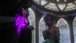 3x12 Maleficent Ursula(1)