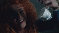 5x05 Merida tasse ébréchée sourire