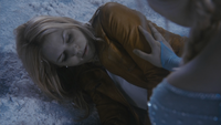4x02 Emma Swan Elsa prison grotte caverne de glace froid coma