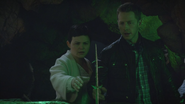 6x07 Mary Margaret Blanchard David Nolan arbuste magique mains