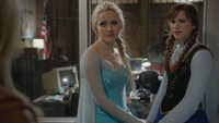 4x10 Elsa Anna Sauveuse bureau poste de police