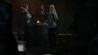 3x07 Killian Jones Neal Cassidy Emma Swan caverne de Neal bougie magique table