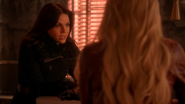 5x15 Regina Mills Emma Swan dos Café Mère-Grand discussion Crochet Liam