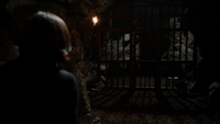 6x10 Regina Mills arrivée cellule cachot royal de Rumplestiltskin