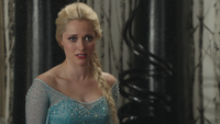 4x03 Elsa accusée mairie de Storybrooke