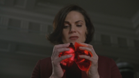 6x14 Regina Mills mains cœurs enchantés magie fin transfert échange partage amour ténèbres