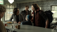 2x17 Regina Mills Graham Humbert Owen Flynn Kurt Flynn rencontre Café Granny