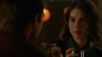 7x04 Ivy Belfrey verre amitié Henry Mills