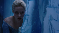 4x02 Elsa Storybrooke mur de glace cachette