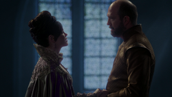 3x18 Cora Roi Prince Leopold palais mains