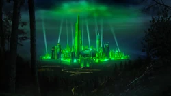 1000px-316OzEmeraldCity (2)