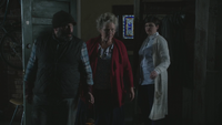 4x02 Leroy Granny Joyeux Mary Margaret Blanchard appartement maire Storybrooke blackout