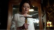 4x06 Belle French pioche boutique d'antiquités promesse retrouvailles Anna