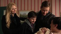 Neal bébé présenté Emma Henry David Mary Margaret 3x20