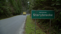 7x21 camion jaune Rollin' Bayou panneau Entering Storybrooke route limites de la ville