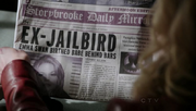 Shot 1x08 Zeitung