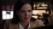 3x09 Regina énervement boutique d'antiquités